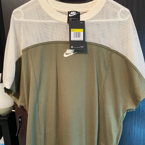 Nike T-Shirt Dress - Picture 2 of 2